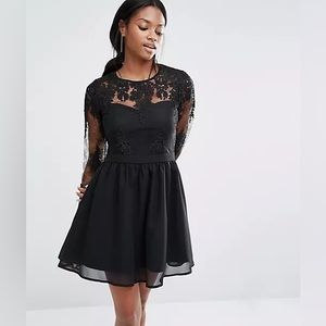 Missguided Black Long-sleeve Lace Skater Dress, Size 6 (Fits like 0-2)